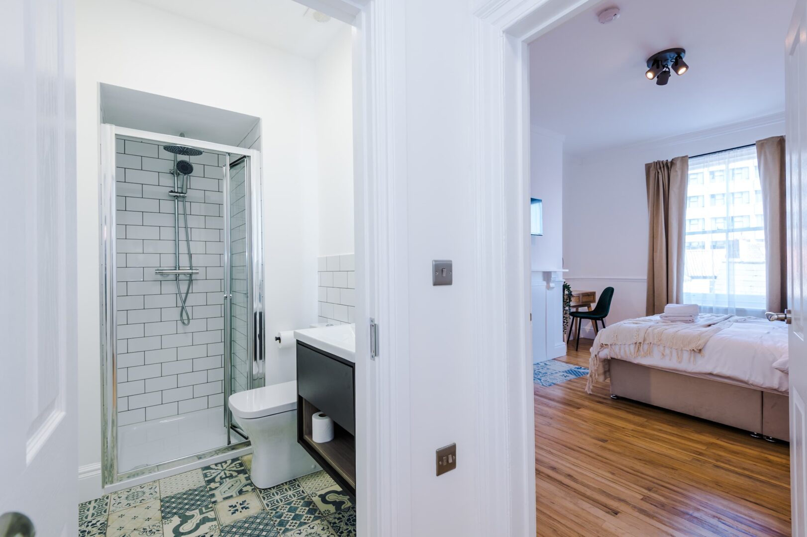 Parliament St Apt 3 – Sleeps 2 – Central Hull photo 4